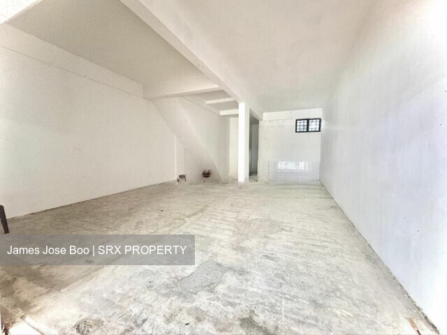 Super busy amk central shop | near mrt | avail soon  (D20), Shop House #504654231